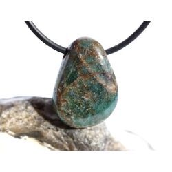 Apatit blau natur Trommelstein gebohrt - ca. 2,3 cm x 1,7 cm x 1,1 cm