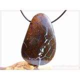 Boulderopal (Edelopal) XXXL Schmuckstein Cabochon / Scheibenstein gebohrt - Rarität - Sonderqualität - Handarbeit - ca. 6,1 cm x 4 cm x 1 cm