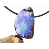 Boulderopal (Edelopal / Kristallopal) Schmuckstein / Scheibenstein gebohrt - Rarität - Sonderqualität - Handarbeit - ca. 3,3 cm x 2 cm x 0,8 cm