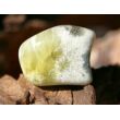 Prehnit gelb XXL Trommelstein / Handschmeichler - ca. 3,9 cm x 2,9 cm x 2 cm (GKS)