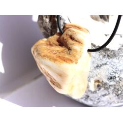 Opalholz / Holzopal / versteinertes Holz opalisiert XXL Trommelstein gebohrt - Sonderqualitt - ca. 4 cm x 4 cm x 1,5 cm