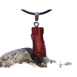 Turmalin rosarot (Rubellit) Kristallstab / Rohsteinform Anhänger Silberöse Schmuckdose - Rarität - AA-Sonderqualität - ca. 3,3 cm x 1 cm x 0,7 cm