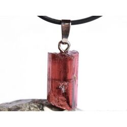 Turmalin rosarot (Rubellit) Kristallstab / Rohsteinform...