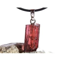 Turmalin rosarot (Rubellit) Kristallstab / Rohsteinform Anh�nger Silber�se Schmuckdose - Rarit�t - AA-Sonderqualit�t - ca. 3 cm x 1,1 cm x 0,9 cm
