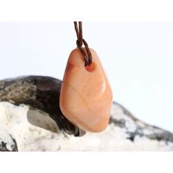 Aprikosencalcit (Calcit apricot) Schmuckstein gebohrt - ca. 3 cm x 2 cm x 1,4 cm