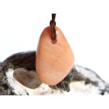 Aprikosencalcit (Calcit apricot) Schmuckstein gebohrt - ca. 3 cm x 2 cm x 1,4 cm