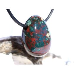 Heliotrop Trommelstein gebohrt - AA-Sonderqualit�t - ca. 2,5 cm x 1,9 cm x 1,3 cm