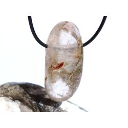 Epidotquarz XXL Trommelstein gebohrt - Sonderqualit�t - Rarit�t - ca. 4,2 cm x 2 cm x 2 cm