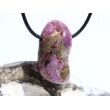 Stichtit mit Serpentin Trommelstein gebohrt - Sonderqualität - ca. 3,1 cm x 1,8 cm x 1,6 cm