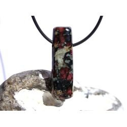 Eudialyt XXL Stab-Schmuckstein / Scheibenstein gebohrt - Sonderqualitt - Raritt - Handarbeit - ca. 4,2 cm x 1,3 cm x 0,9 cm