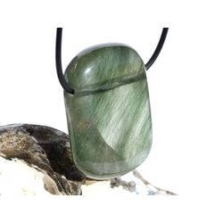 Aktinolithquarz XXL Schmuckstein / Scheibenstein gebohrt - Sonderqualit�t - ca. 3,9 cm x 3,1 cm x 1 cm - Sonderpreis wg. Makel -