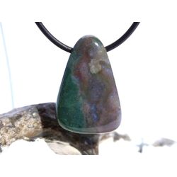 Heliotrop Schmuckstein Cabochon gebohrt - Sonderqualit�t - ca. 3 cm x 2 cm x 1,2 cm