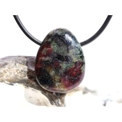 Eudialyt Trommelstein gebohrt - Sonderqualitt - ca. 2,5 cm x 2 cm x 0,9 cm (GKS)
