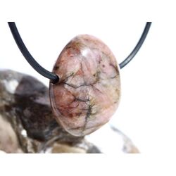 Erdbeerquarz Trommelstein gebohrt - Sonderqualit�t - ca. 2,7 cm x 2,2 cm x 1,4 cm