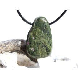 Serpentin mit Stichtit (Atlantisit) Trommelstein / Scheibenstein gebohrt - ca. 3,4 cm x 2,1 cm x 0,9 cm