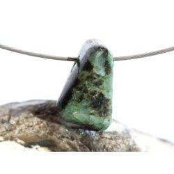 Smaragd Schmuckstein gebohrt (Beryll) - Rarit�t - ca. 2 cm x 1,3 cm x 1,3 cm