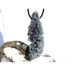 Traubenachat (Traubenchalcedon / Grape Agate) XXXL Rohsteinform gebohrt - Sonderqualität - Rarität - ca. 7 cm x 3,4 cm x 2,8 cm