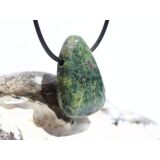 Serpentin mit Stichtit (Atlantisit) Trommelstein / Scheibenstein gebohrt - ca. 3,2 cm x 2,2 cm x 0,9 cm
