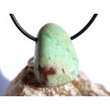 Chrysopras Trommelstein gebohrt - ca. 3 cm x 2 cm x 1,5 cm