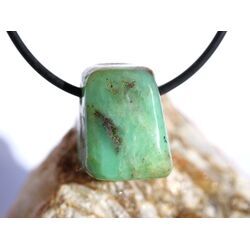 Chrysopras Schmuckstein / Trommelstein gebohrt - ca. 2 cm x 1,6 cm x 1,6 cm