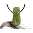 Vesuvian grün (Idokras) XXL Schmuckstein gebohrt - Sonderqualität - Rarität - Handarbeit - ca. 3,9 cm x 1,8 cm x 1,3 cm