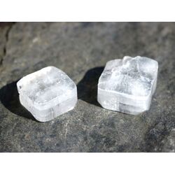 Apophyllit farblos / wei� Kristall / Rohstein flach -...