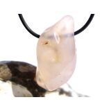 Chalcedon rosa (Rosenchalcedon) XL Trommelstein gebohrt - Sonderqualität - Rarität - ca. 3,8 cm x 2 cm x 2,1 cm