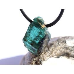 Turmalin blau (Indigolith) Kristall / Rohsteinform gebohrt - Sonderqualitt - Raritt - ca. 2,2 cm x 1,4 cm x 1 cm (GKS)
