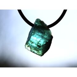 Turmalin blau (Indigolith) Kristall / Rohsteinform gebohrt - Sonderqualitt - Raritt - ca. 2,2 cm x 1,4 cm x 1 cm (GKS)