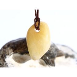 Calcit orange (Orangencalcit) Trommelstein gebohrt - ca. 2,5 cm x 1,5 cm x 1,2 cm