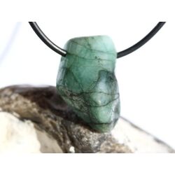 Smaragd Schmuckstein gebohrt (Beryll) - Rarit�t - ca. 2,6 cm x 1,7 cm x 1,2 cm