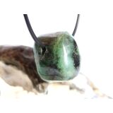 Smaragd Schmuckstein gebohrt (Beryll) - Rarität - ca. 2,3 cm x 1,8 cm x 2 cm