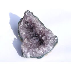 Amethyst Kristallstufe / Ladestufe hell  (Uruquai) - Sonderqualitt  - ca. 11,7 cm x 7,7 cm x 6,3 cm