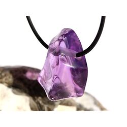 Amethyst mittelhell Kristall / Rohstein angetrommelt (Trommelstein) gebohrt - AAA-Sonderqualitt - Raritt - ca. 3,2 cm x 2,1 cm x 1,8 cm