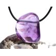 Amethyst mittelhell "Regenbogenkristall" Trommelstein / Schmuckstein gebohrt - AA-Sonderqualität - ca. 3 cm x 2,5 cm x 2 cm
