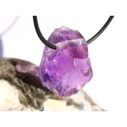 Amethyst mittelhell Kristall / Rohstein angetrommelt (Trommelstein) gebohrt - AAA-Sonderqualitt - Raritt - ca. 3,1 cm x 2,4 cm x 2 cm