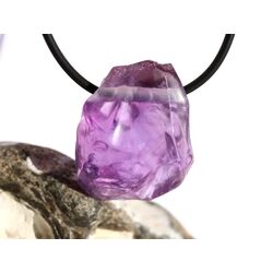 Amethyst mittelhell Kristall / Rohstein angetrommelt (Trommelstein) gebohrt - AAA-Sonderqualitt - Raritt - ca. 3,1 cm x 2,4 cm x 2 cm