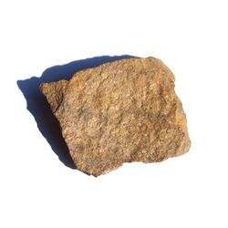 Bronzit Rohstein - ca. 4,3 cm x 3,5 cm x 1,1 cm