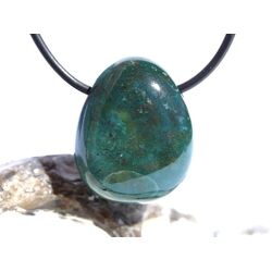 Heliotrop Trommelstein gebohrt - AA-Sonderqualit�t - ca. 2,7 cm x 2,2 cm x 1,3 cm