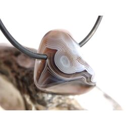 Achat braun-wei (Botswana) Schmuckstein / Trommelstein gebohrt - AA-Sonderqualitt - Handarbeit - ca. 2,4 cm x 2,1 cm x 1,5 cm (GKS)