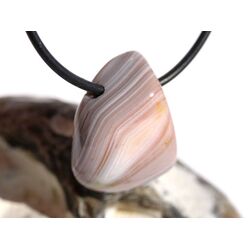 Achat rosa-grau-gelb (Botswana) Trommelstein gebohrt - AA-Sonderqualitt - ca. 2,6 cm x 2,1 cm x 1,1 cm