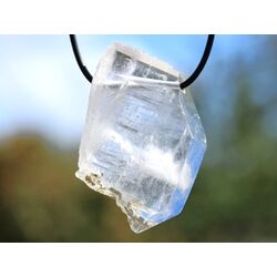 Bergkristall Fadenquarz XXXL Natur-Kristall / Rohstein / Scheibenstein gebohrt - Sonderqualitt - Raritt - ca. 5,6 cm x 3,6 cm x 1,5 cm
