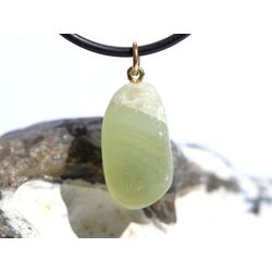 Calcit gr�n Trommelstein Anh�nger �se - ca. 2,8 cm x 1,2 cm x 1,1 cm