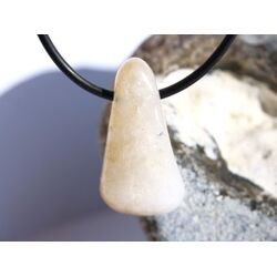 Citrin (gebr.) Trommelstein gebohrt - ca. 3 cm x 1,7 cm x 1,1 cm