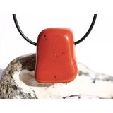 Jaspis rot Trommlstein gebohrt - ca. 3,3 cm x 2,6 cm x...