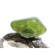 Vesuvian grün (Idokras) Trommelstein - Sonderqualität - Rarität - ca. 3,3 cm x 1,8 cm x 1,3 cm