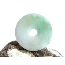 Jadeit (Burma Jade) gr�n Donut 22-25 mm (3-4,5 mm stark) - Sonderqualit�t - Rarit�t - Handarbeit -