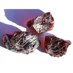 Granat rot Almandin Kristalle / Rohsteine - Raritt - AA-Sonderqualitt - ca. 1,9 - 2 cm / ca. 5-6 g/St (GKS)