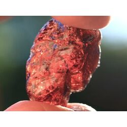 Granat rot Almandin Kristalle / Rohsteine - Raritt - AA-Sonderqualitt - ca. 1,9 - 2 cm / ca. 5-6 g/St (GKS)
