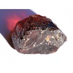Granat rot Almandin Kristalle / Rohsteine - Raritt - AA-Sonderqualitt - ca. 1,9 - 2 cm / ca. 5-6 g/St (GKS)